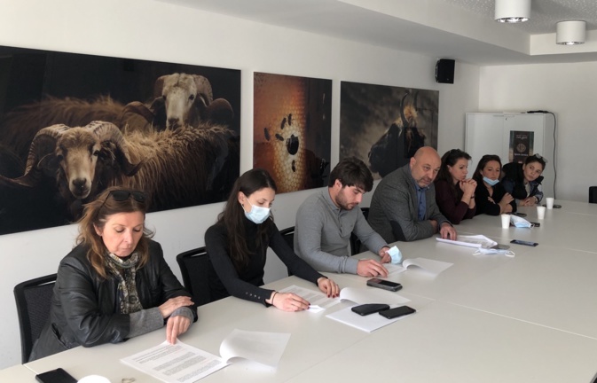 L'Odarc et les éleveurs autours d'une table pour relever la filière caprine. L'Odarc et les éleveurs autours d'une table pour relever la filière caprine.