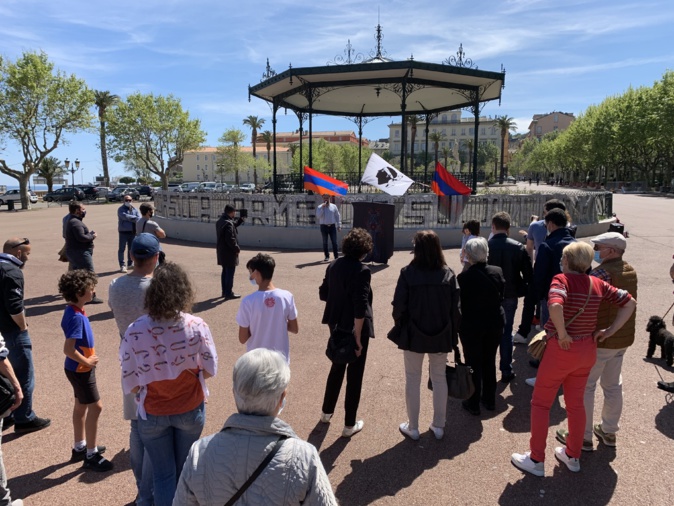 Au lendemain d'une veillée à la mémoire des victimes du génocide, le Comité de Jumelage Corse/Arménie organisait ce samedi à 14h un rassemblement revendicatif.