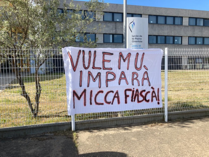 Bac 2021 : les lycéens du Fiumorbu bloquent leur établissement Bac 2021 : les lycéens du Fiumorbu bloquent leur établissement