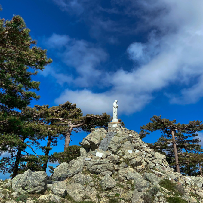 La photo du jour : Notre-Dame des Neiges de Bavella