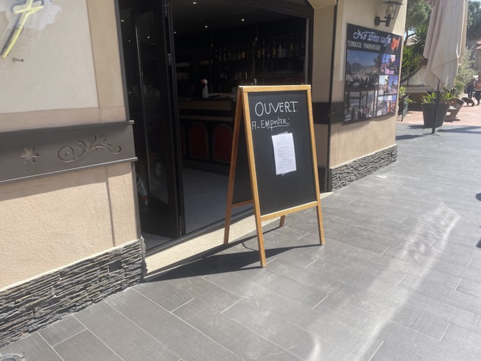 Image illustration d'un restaurant à Pruprià Image illustration d'un restaurant à Pruprià