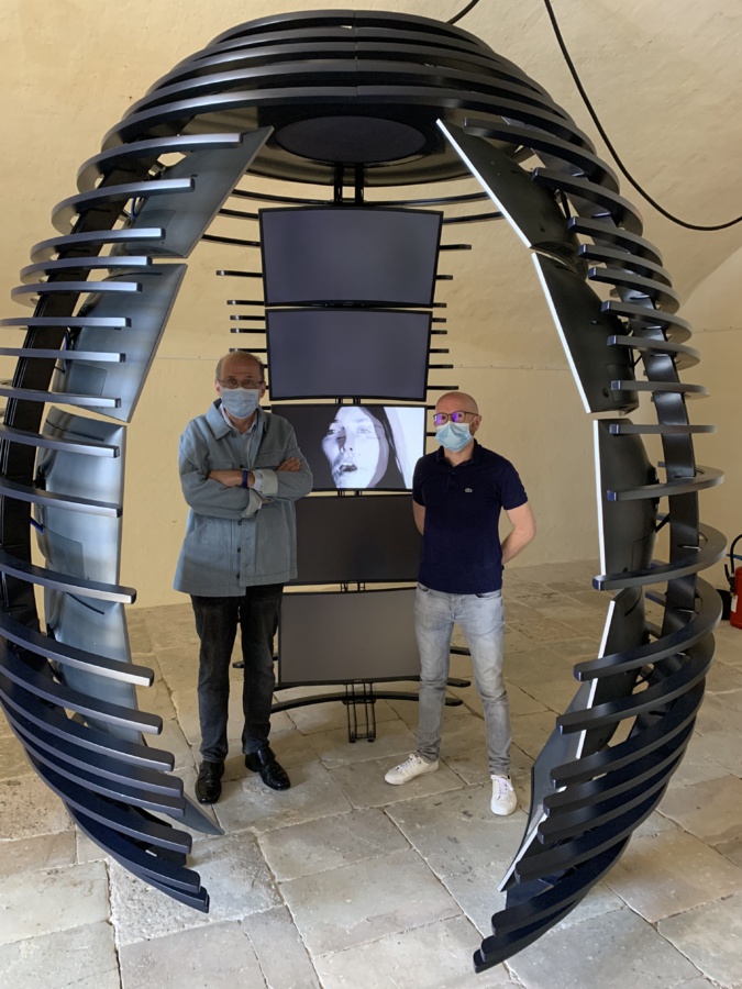 Philippe Peretti, adjoint délégué au patrimoine, et Sylvain Gregori, directeur du musée, à pied... d'oeuvres... Philippe Peretti, adjoint délégué au patrimoine, et Sylvain Gregori, directeur du musée, à pied... d'oeuvres...