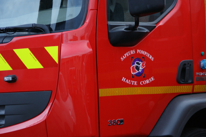Bastia : Deux voitures endommagées par un incendie