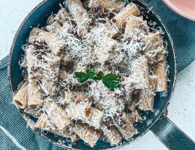 A table : Pâtes crémeuses à la tapenade d'olives noires avec La petite cuisine de Marie A table : Pâtes crémeuses à la tapenade d'olives noires avec La petite cuisine de Marie