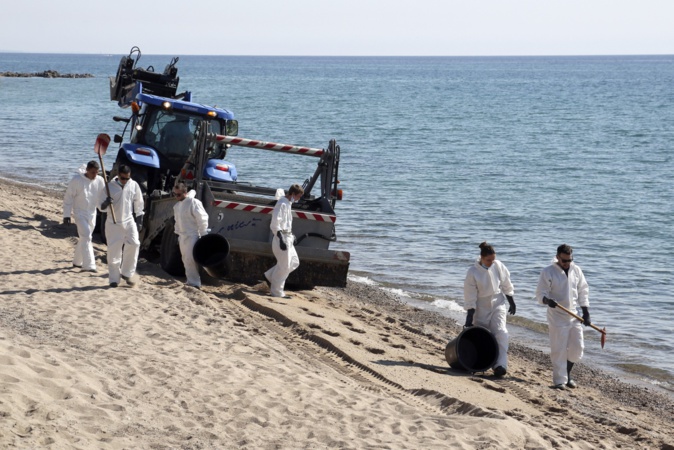 Pollution au large de la Corse : des galettes d'hydrocarbures retrouvées sur plusieurs plages