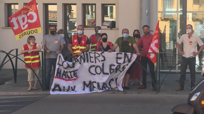 Le piquet de grève de ce mardi matin à la gare maritime d’Ajaccio Le piquet de grève de ce mardi matin à la gare maritime d’Ajaccio