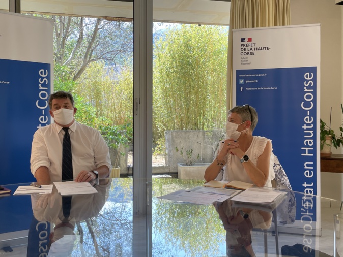 Le préfet de Haute-Corse et la directrice de l'ARS à Bastia Le préfet de Haute-Corse et la directrice de l'ARS à Bastia