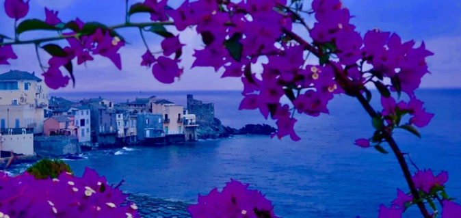 La photo du jour : l'aurore à Erbalonga