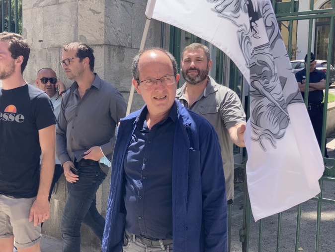 Paul-Félix Benedetti a déposé sa liste ce mardi 22 juin à la préfecture d'Ajaccio. Photo : Julia Sereni