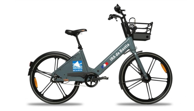 A Bastia, à vélo, on dépasse les autos... A Bastia, à vélo, on dépasse les autos...