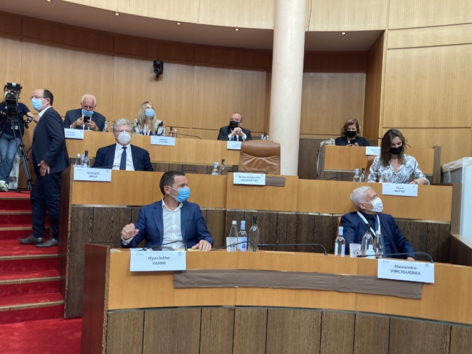 Revivez la séance d'installation de l'Assemblée de Corse Revivez la séance d'installation de l'Assemblée de Corse