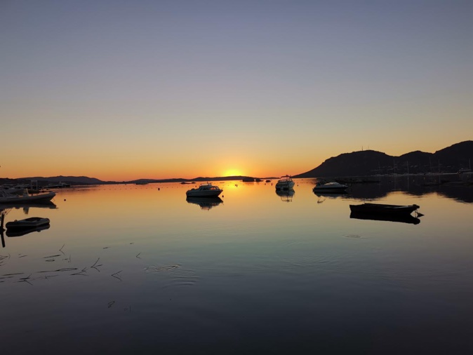 La photo du jour : superbe lever de soleil sur Porto-Vecchio