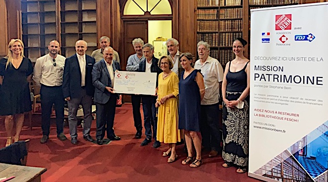 Le Club des Mécènes de Corse a offert un chèque de 3760 euros à la Bibliothèque Fesch. Photo : Julia Sereni