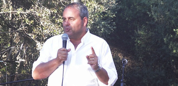 Lumio : Xavier Bertrand incisif à la réunion-débat au Clos Colombu 