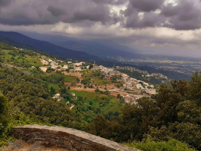 Sorbo Ocagnano e A Vinzulasca visti dà A Penta di Casinca (Françoise Geronimi)