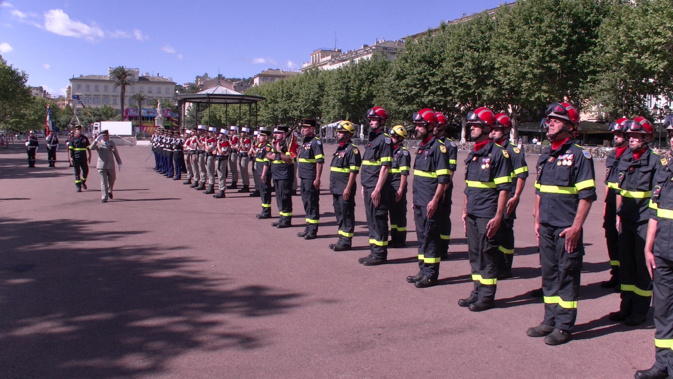 La revue des troupes a été effectuée par le Lieutenant Colonel Philippe Grosjean, Délégué Militaire Départemental adjoint de la Haute-Corse et autorité militaire présidant la cérémonie. La revue des troupes a été effectuée par le Lieutenant Colonel Philippe Grosjean, Délégué Militaire Départemental adjoint de la Haute-Corse et autorité militaire présidant la cérémonie.