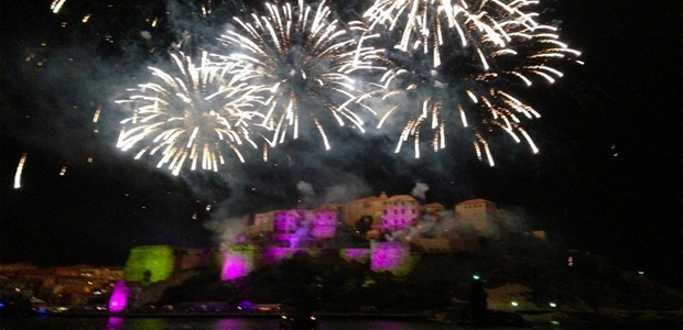 Magie pyrotechnique sur la citadelle de Calvi