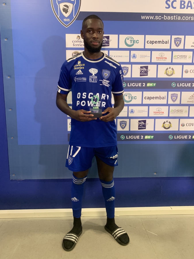 Maguette Diongue sacré "homme du match" par BeIn et la LFP Maguette Diongue sacré "homme du match" par BeIn et la LFP