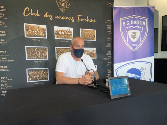 Le SCB touché par la Covid-19 : pour Mathieu Chabert «c’est la faute à personne» Le SCB touché par la Covid-19 : pour Mathieu Chabert «c’est la faute à personne»