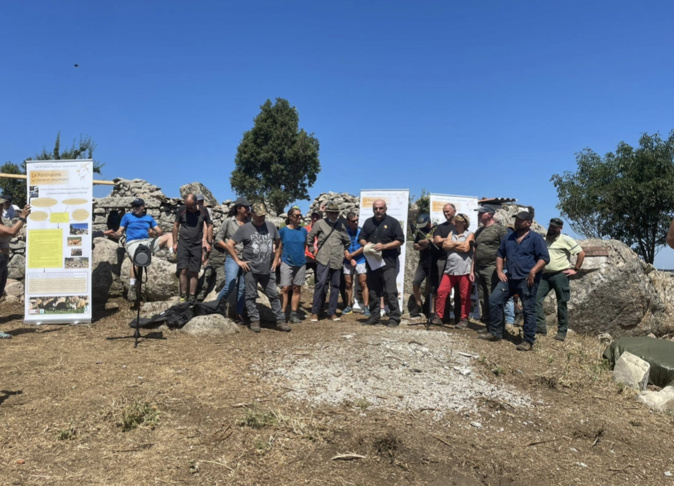 Tous les partenaires réunis le jour de la présentation du projet