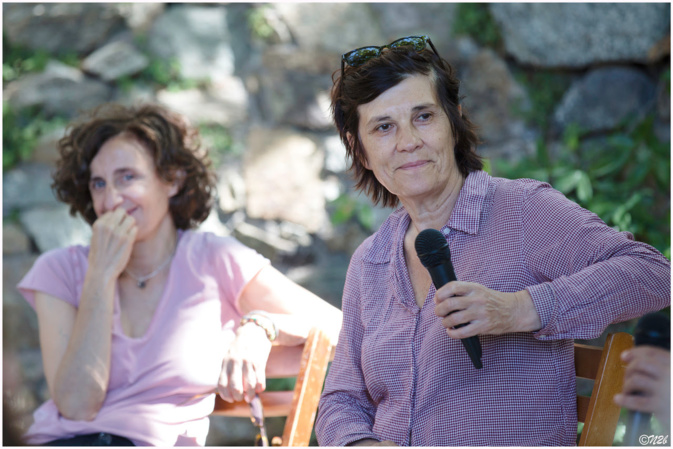 La productrice Elisabeth Perez et la réalisatrice Catherine Corsini, à Lama le 7 août 2021. Photo : © Eric Champelovier / Novellart2b