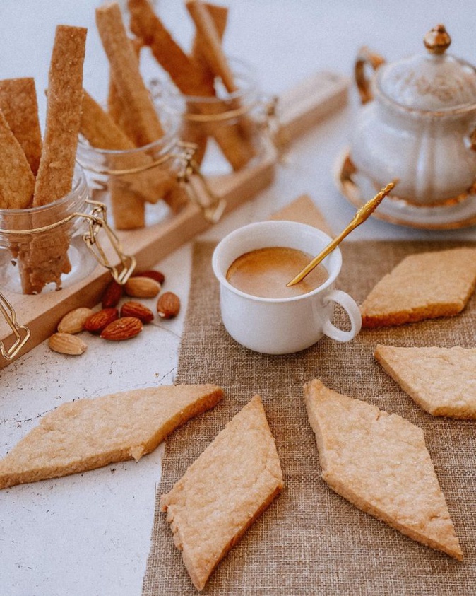 A table : "E cuggiulelle " avec la petite cuisine de Marie A table : "E cuggiulelle " avec la petite cuisine de Marie