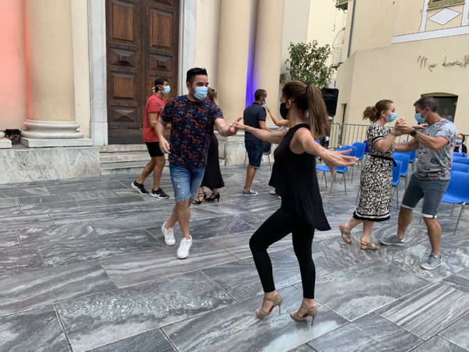Des danses latines en plein cœur de Bastia