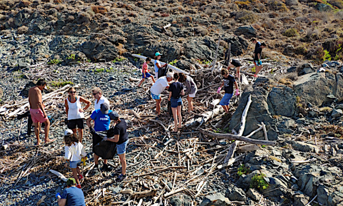 Succès pour l'opération "galets noirs" sur les plages de Centuri Succès pour l'opération "galets noirs" sur les plages de Centuri