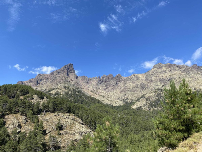 La Paglia Orba et la grande barrière.