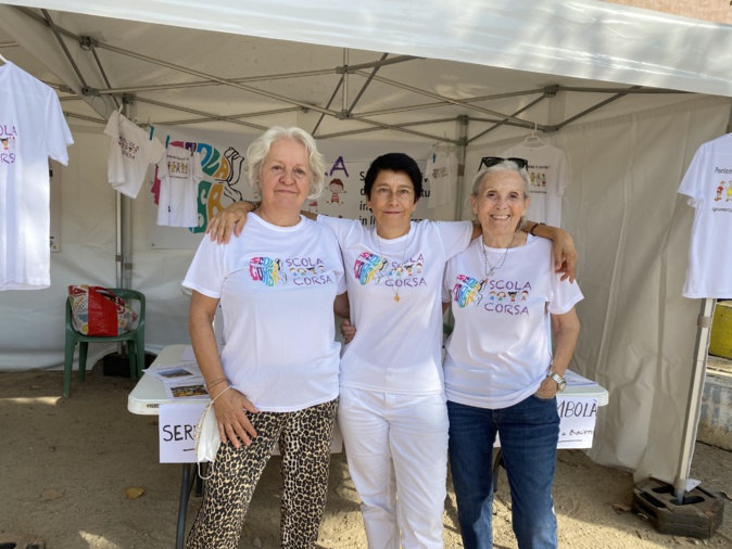Mimì Allegrini aux côtés de Françoise Capirossi et Fabienne Giovannini Mimì Allegrini aux côtés de Françoise Capirossi et Fabienne Giovannini