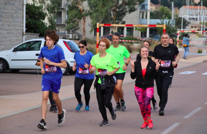 Le maire de Portivechju Jean-Christophe Angelini a donné l'exemple Le maire de Portivechju Jean-Christophe Angelini a donné l'exemple