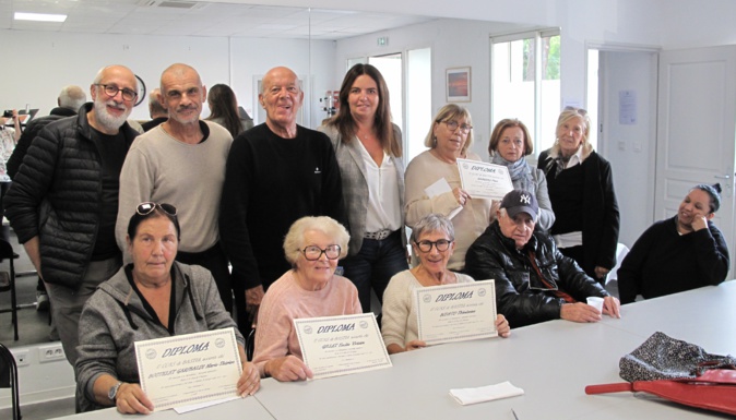 Bastia : les anciens se forment à l'informatique Bastia : les anciens se forment à l'informatique