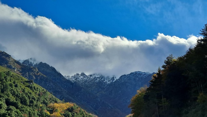 Au-dessus du col de Vizzavona (Marie Canarelli) Au-dessus du col de Vizzavona (Marie Canarelli)