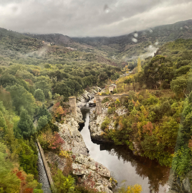 La photo du jour : suspendu au-dessus du Golu