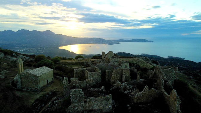 La photo du jour : quand le soleil se couche à l’horizon d'Occi…