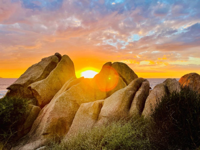 La photo du jour : éblouissant coucher de soleil à PIetrosella