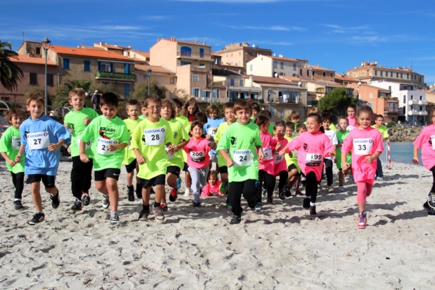 Karim Chabouchi (AJB) vainqueur de la course pédestre "A Balanina" Karim Chabouchi (AJB) vainqueur de la course pédestre "A Balanina"