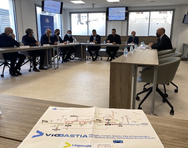 La CAB présentait ses nouvelles lignes