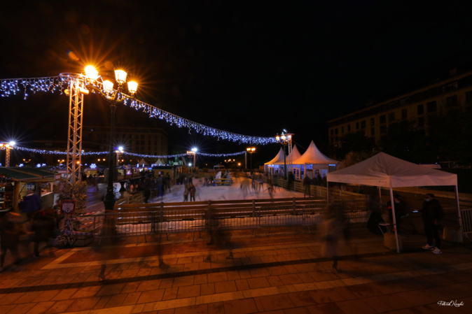 La photo du jour : la patinoire du marché de Noël d'Ajaccio