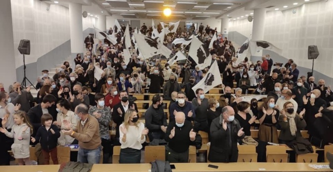 Femu a Corsica : Un congrès sous le signe de la transmission, du combat et de la mobilisation Femu a Corsica : Un congrès sous le signe de la transmission, du combat et de la mobilisation