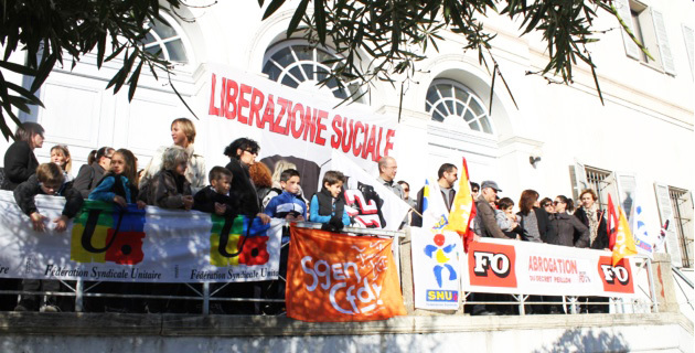 Les enseignants mobilisés à Ajaccio Les enseignants mobilisés à Ajaccio