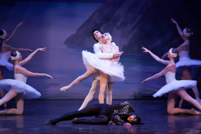 La magie du "Lac des Cygnes" par le grand ballet de Kiev débarque en Corse La magie du "Lac des Cygnes" par le grand ballet de Kiev débarque en Corse