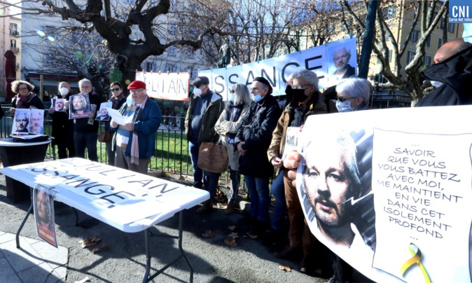 Per a pace réclame la libération de Julian Assange (Photo Michel Luccioni)