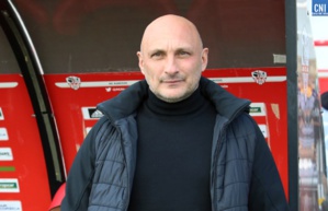 Olivier Pantaloni : « Pas question de mettre une pression supplémentaire sur les épaules des joueurs » Olivier Pantaloni : « Pas question de mettre une pression supplémentaire sur les épaules des joueurs »