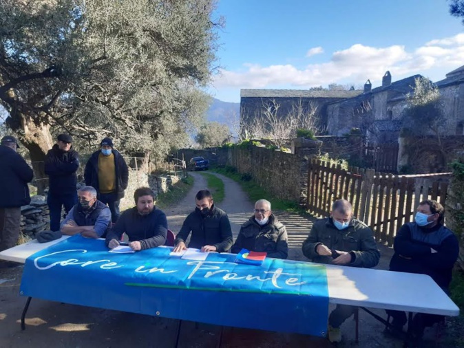 Photo Core in Fronte Photo Core in Fronte