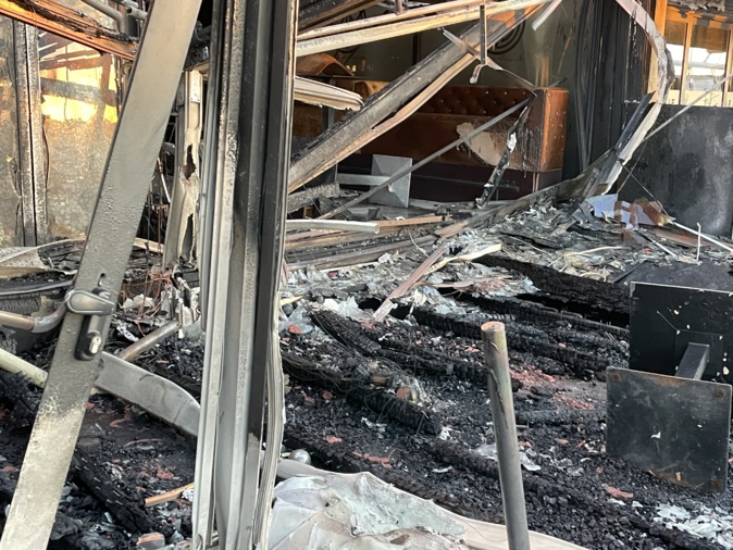 La terrasse de l'établissement ce matin La terrasse de l'établissement ce matin