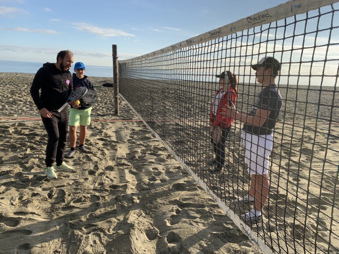 Beach-tennis : sessions d’entrainement à Furiani pour les jeunes insulaires Beach-tennis : sessions d’entrainement à Furiani pour les jeunes insulaires