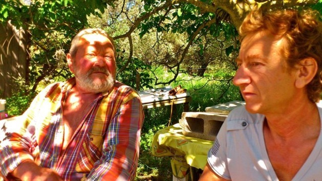 "Aux abonnés isolés", un documentaire de Grégoire Mercadé "Aux abonnés isolés", un documentaire de Grégoire Mercadé