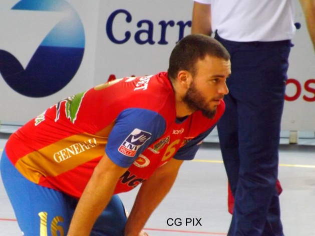 Emmanuel Ragondet réceptionneur attaquant Emmanuel Ragondet réceptionneur attaquant