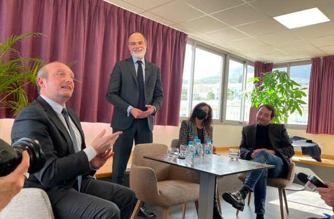 Édouard Philippe installe les deux comités Édouard Philippe installe les deux comités